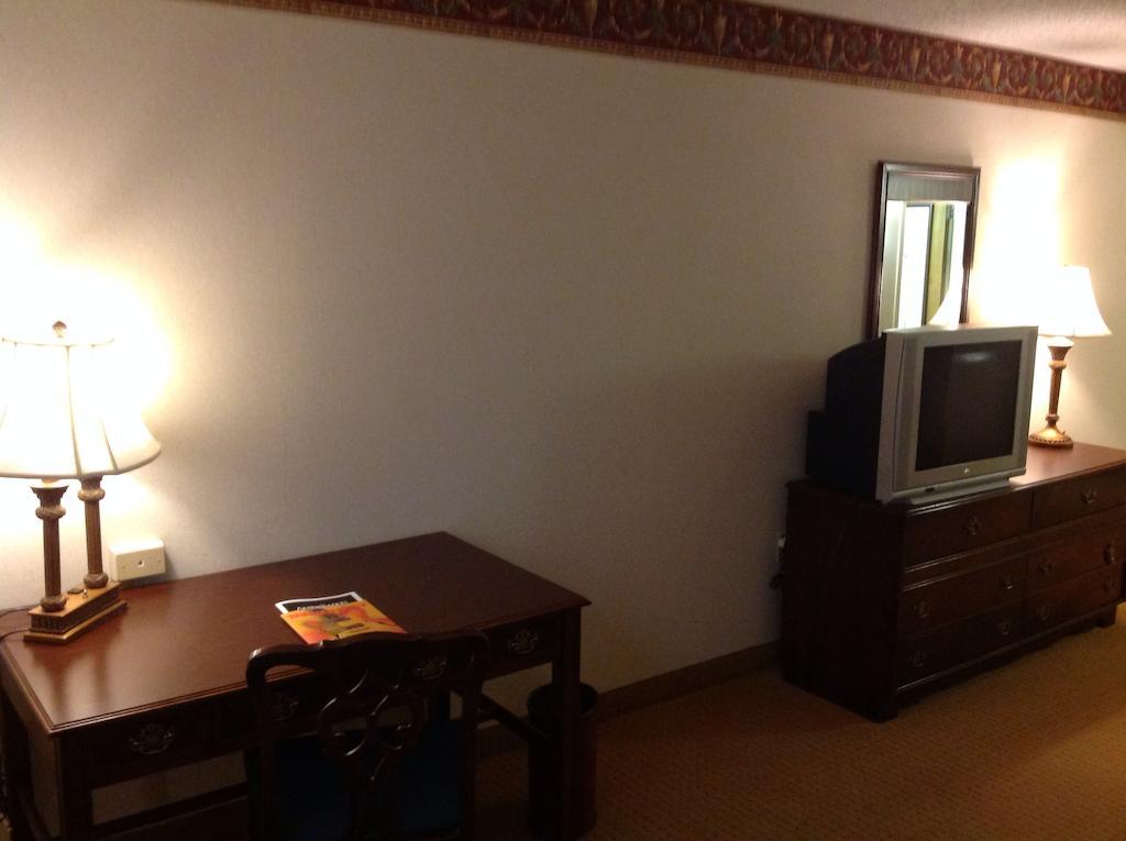 Wyndham Garden Amarillo Hotel Phòng bức ảnh